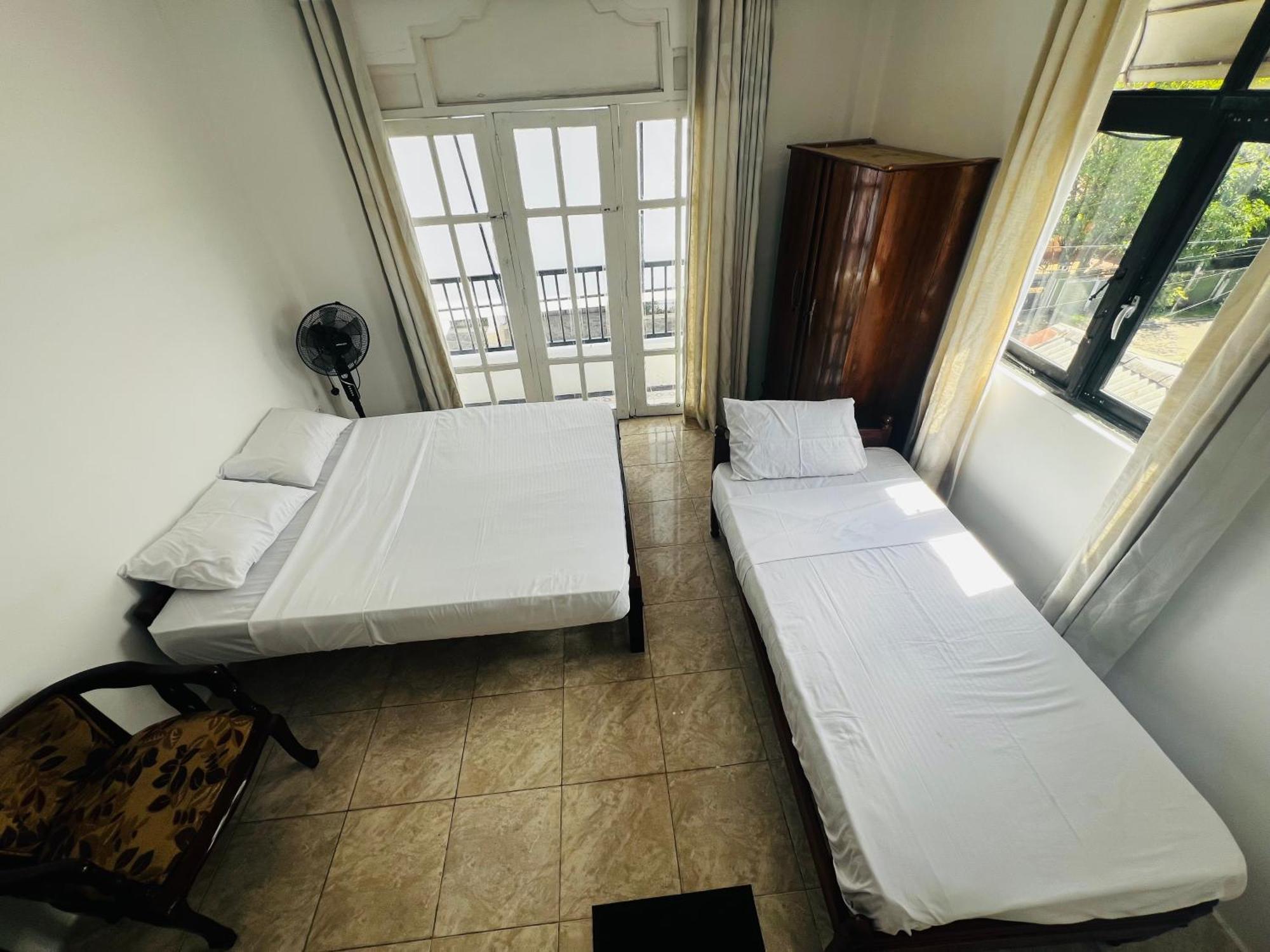 Ramlyn Guesthouse & Restaurant Negombo Exterior foto